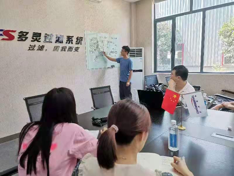 多靈技術(shù)培訓(xùn)，只為更好的服務(wù)